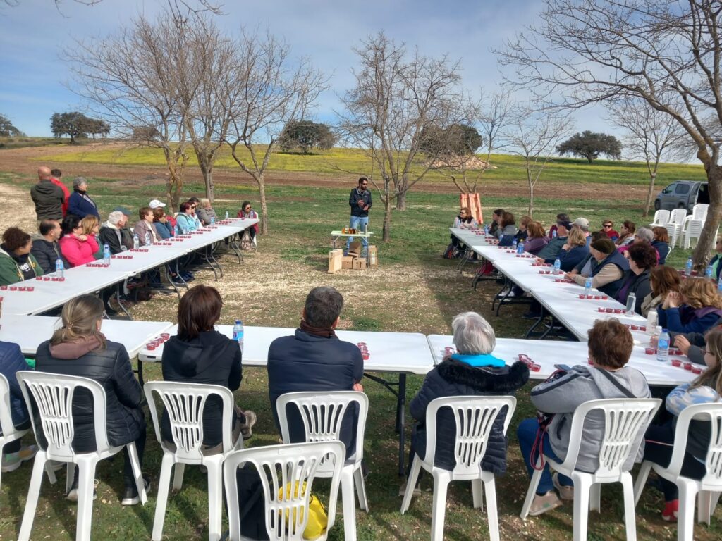 Cata de miel en las Turquillas (Osuna)